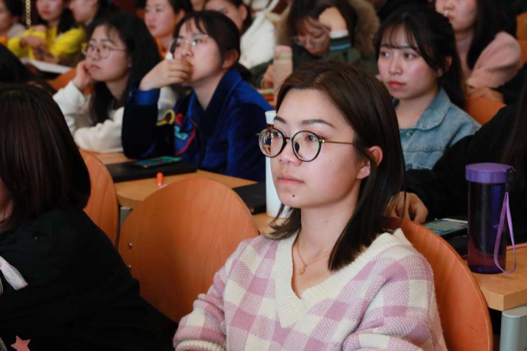 专注的老师